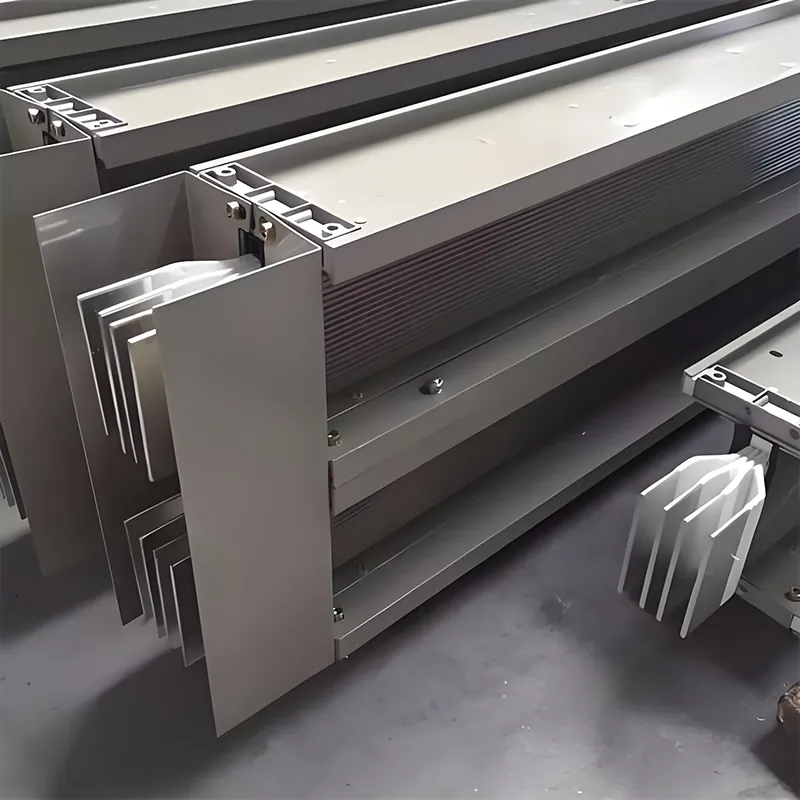 कम भोल्टेज स्यान्डविच बसवे